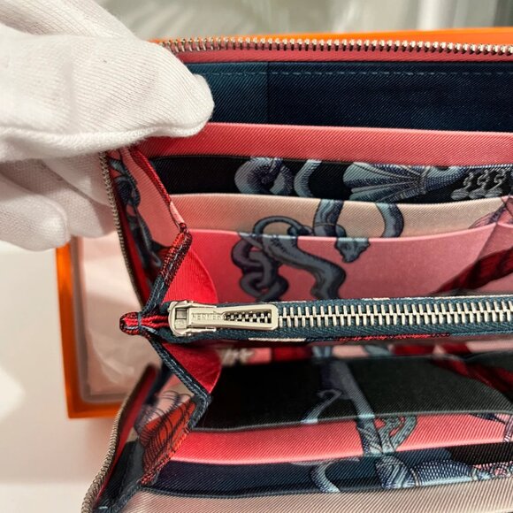 Hermés Pink Silk'In Classique Long Wallet - Picture 6 of 12